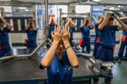Des jeunes en apprentissage au lycée Airbus de Toulouse pratiquent une séance de bien-être au travail, le 21 septembre 2023.